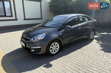 Седан Kia Rio 2015 в Тульчине