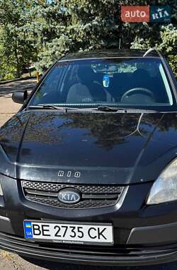 Хэтчбек Kia Rio 2006 в Южноукраинске
