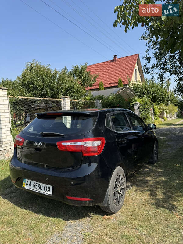 Хетчбек Kia Rio 2013 в Києві