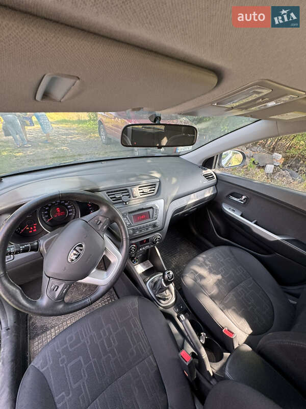 Хетчбек Kia Rio 2013 в Києві