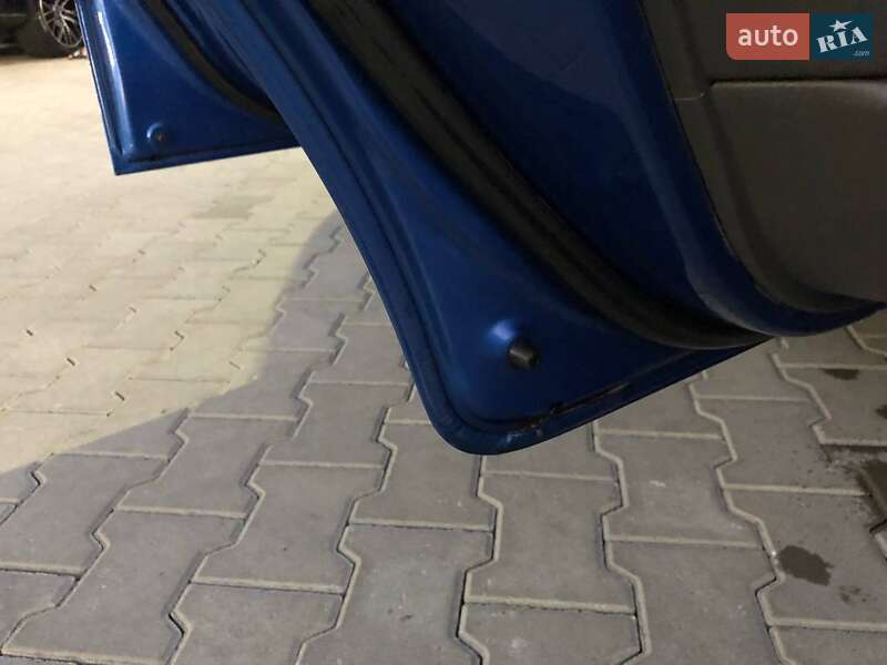 Хетчбек Kia Rio 2006 в Луцьку