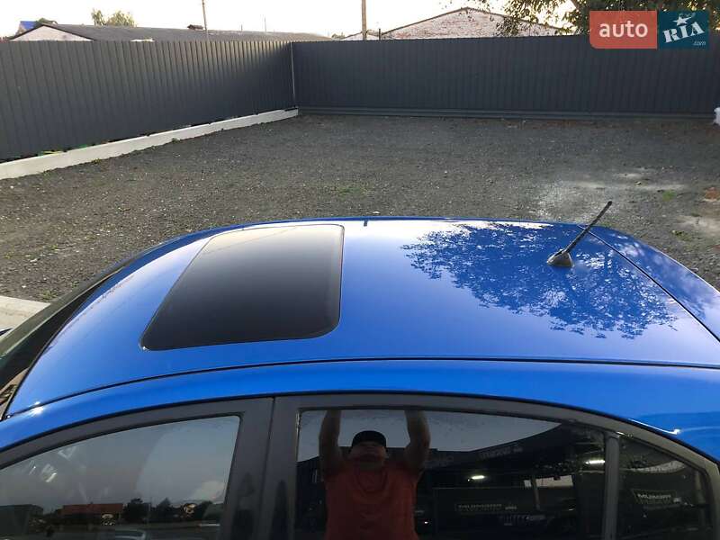 Хетчбек Kia Rio 2006 в Луцьку