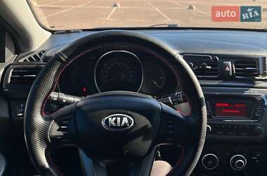 Седан Kia Rio 2013 в 