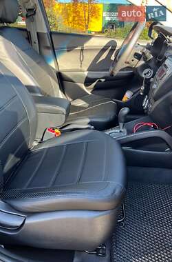 Седан Kia Rio 2013 в 