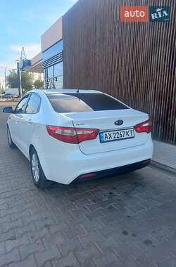 Седан Kia Rio 2011 в 