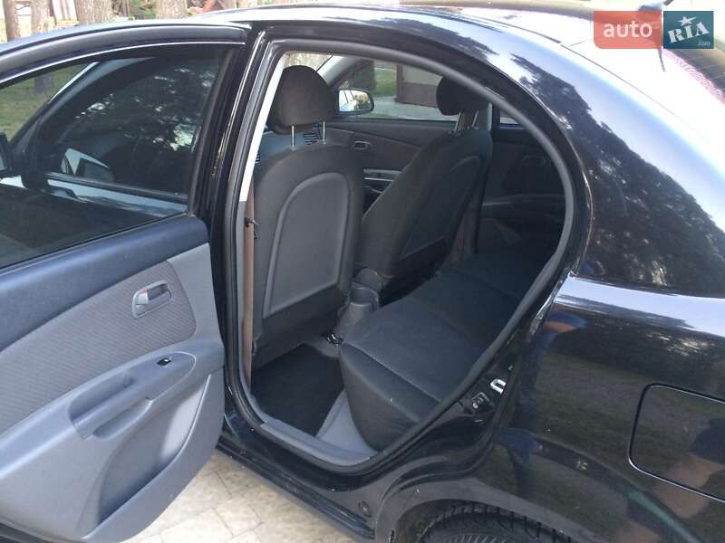 Седан Kia Rio 2009 в Каменке-Бугской фото 10 Седан Kia Rio 2009 в Каменке-Бугской