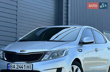 Седан Kia Rio 2012 в Знаменке