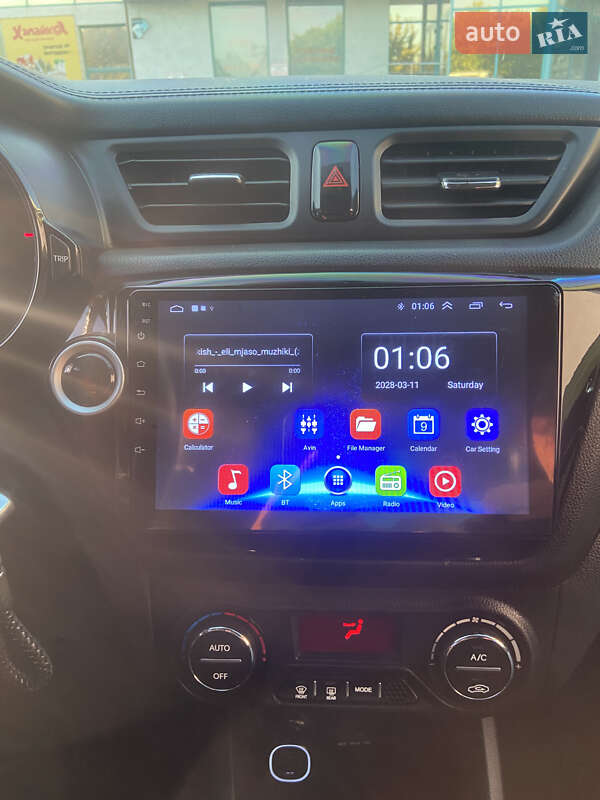 Седан Kia Rio 2013 в Киеве