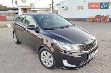 Хэтчбек Kia Rio 2012 в Кременчуге