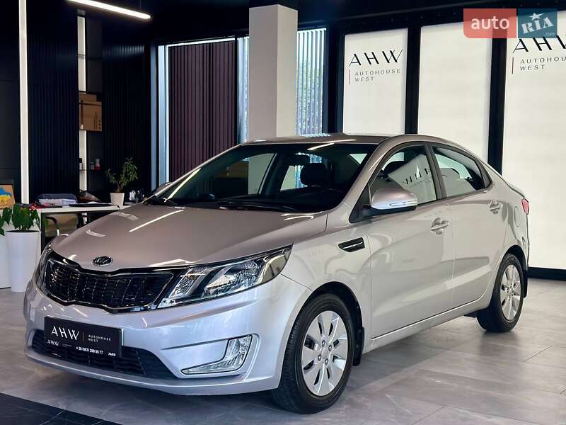 Седан Kia Rio 2012 в Львове