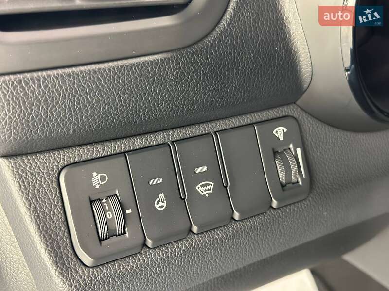Седан Kia Rio 2012 в Львове
