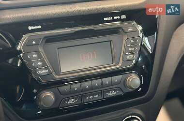 Седан Kia Rio 2012 в 