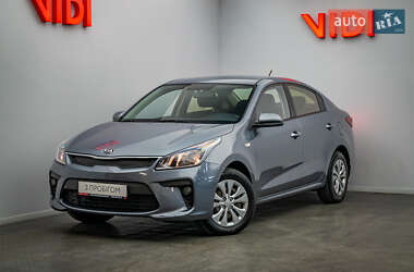 Седан Kia Rio 2018 в Киеве