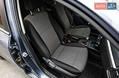 Седан Kia Rio 2018 в 