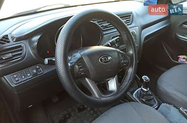 Седан Kia Rio 2014 в 