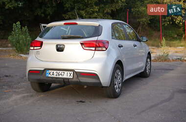 Хетчбек Kia Rio 2017 в Києві