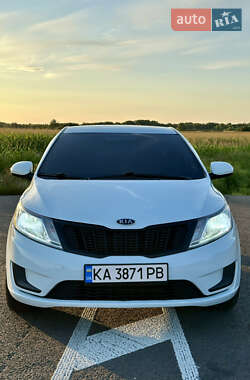 Седан Kia Rio 2012 в 