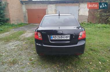 Седан Kia Rio 2011 в 