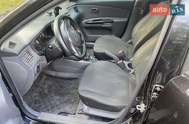 Седан Kia Rio 2011 в 