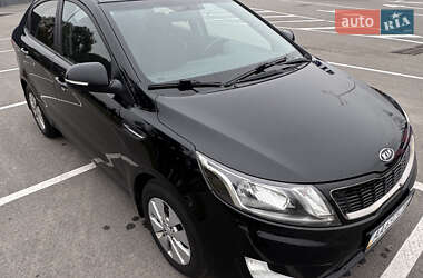 Седан Kia Rio 2012 в Києві