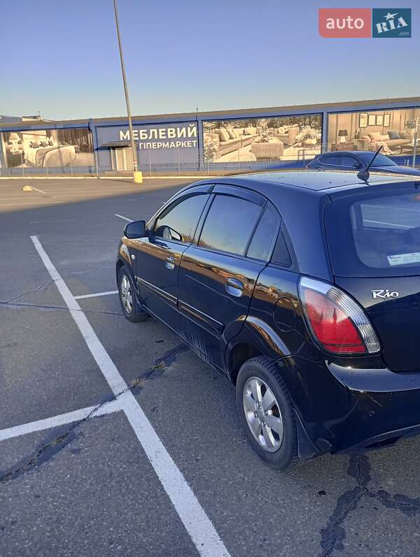 Хэтчбек Kia Rio 2011 в Одессе фото 10 Хэтчбек Kia Rio 2011 в Одессе