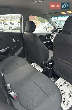 Седан Kia Rio 2012 в 