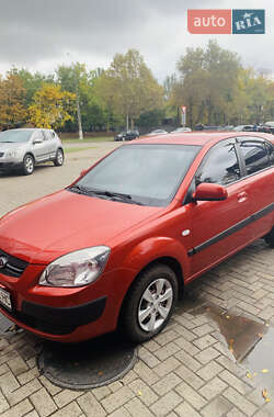 Хетчбек Kia Rio 2007 в Миколаєві