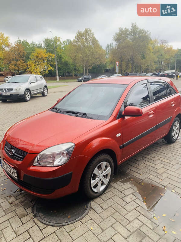 Хэтчбек Kia Rio 2007 в Николаеве