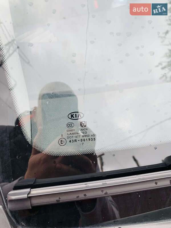 Хэтчбек Kia Rio 2007 в Николаеве