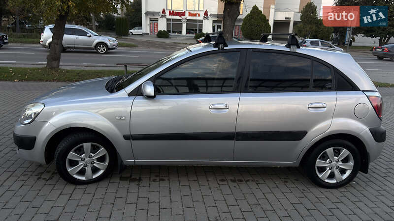 Хэтчбек Kia Rio 2009 в Ивано-Франковске фото 3 Хэтчбек Kia Rio 2009 в Ивано-Франковске