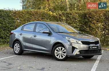 Седан Kia Rio 2021 в  фото 3 Седан Kia Rio 2021 в