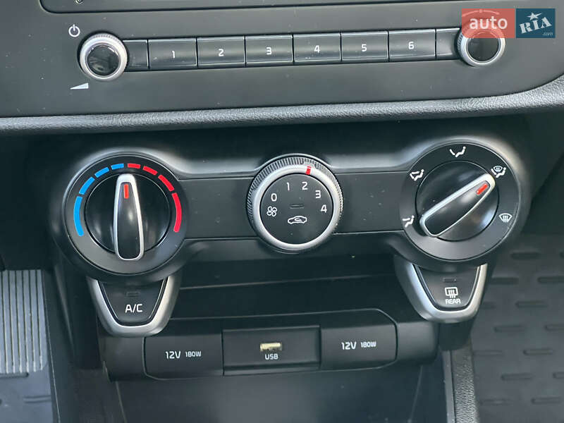 Седан Kia Rio 2021 в Києві