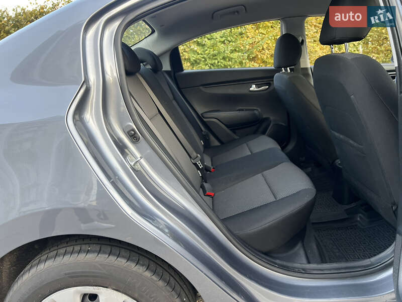 Седан Kia Rio 2021 в Києві