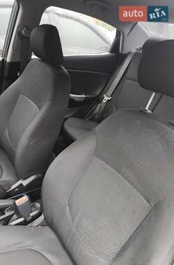 Седан Kia Rio 2012 в 