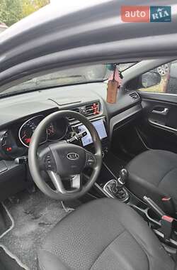 Седан Kia Rio 2012 в 