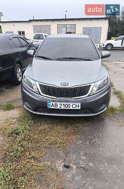 Седан Kia Rio 2012 в 
