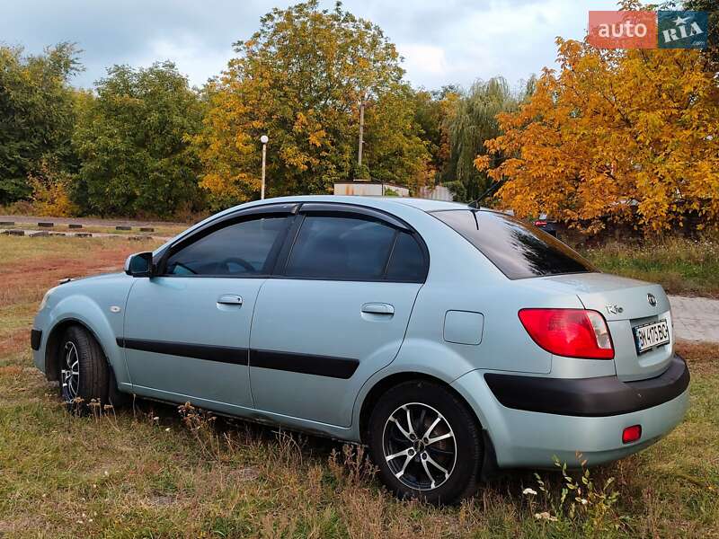 Седан Kia Rio 2007 в Полтаве