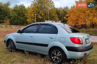 Седан Kia Rio 2007 в  фото 10 Седан Kia Rio 2007 в