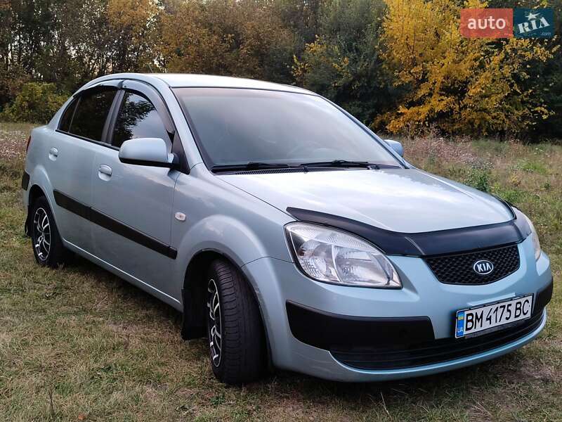 Седан Kia Rio 2007 в Полтаве
