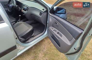 Седан Kia Rio 2007 в  фото 29 Седан Kia Rio 2007 в