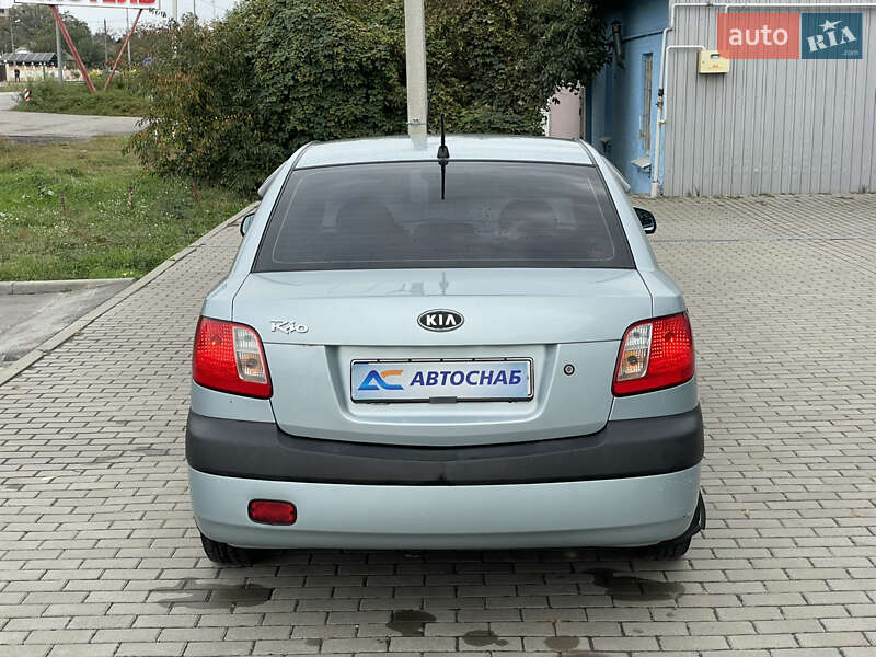 Седан Kia Rio 2007 в Полтаве