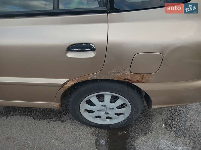 Универсал Kia Rio 2005 в Киеве