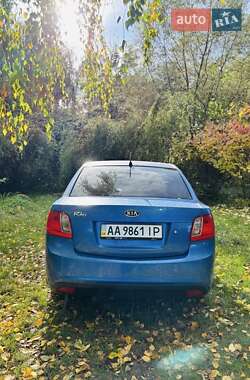 Седан Kia Rio 2010 в 