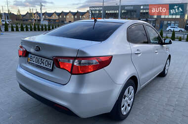Седан Kia Rio 2014 в 
