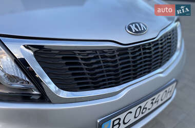 Седан Kia Rio 2014 в 