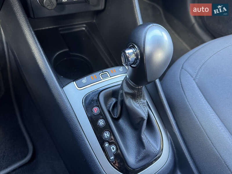 Седан Kia Rio 2016 в Києві