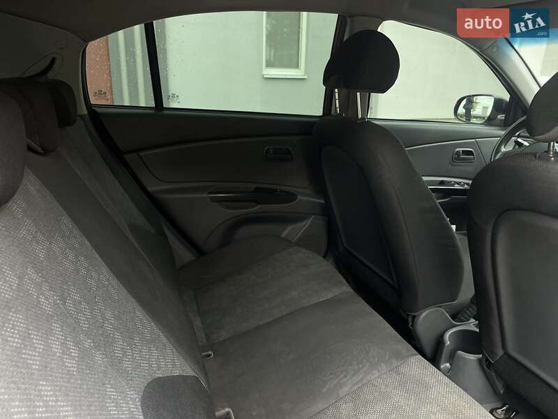 Хэтчбек Kia Rio 2011 в Днепре фото 20 Хэтчбек Kia Rio 2011 в Днепре