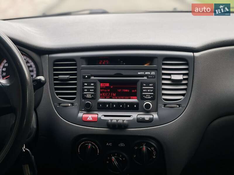 Хэтчбек Kia Rio 2011 в Днепре фото 17 Хэтчбек Kia Rio 2011 в Днепре