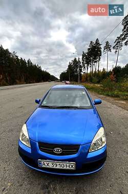 Хэтчбек Kia Rio 2007 в Тростянце