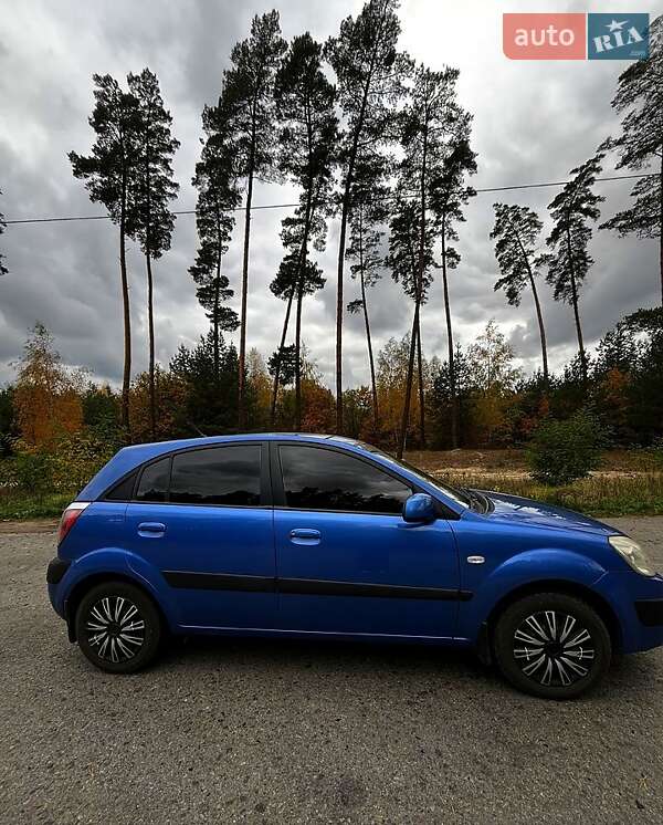 Хетчбек Kia Rio 2007 в Тростянці
